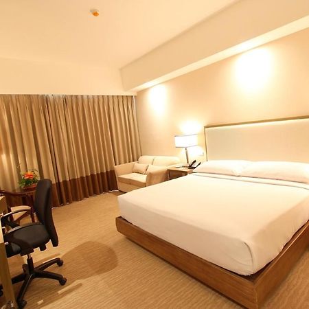 Garden Orchid Hotel & Resort Corp. Zamboanga Exterior foto